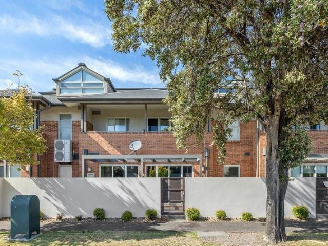 Apartment for sale in Camerons Creek, Victoria