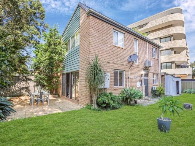 Townhouse for sale in Sydney, New South Wales