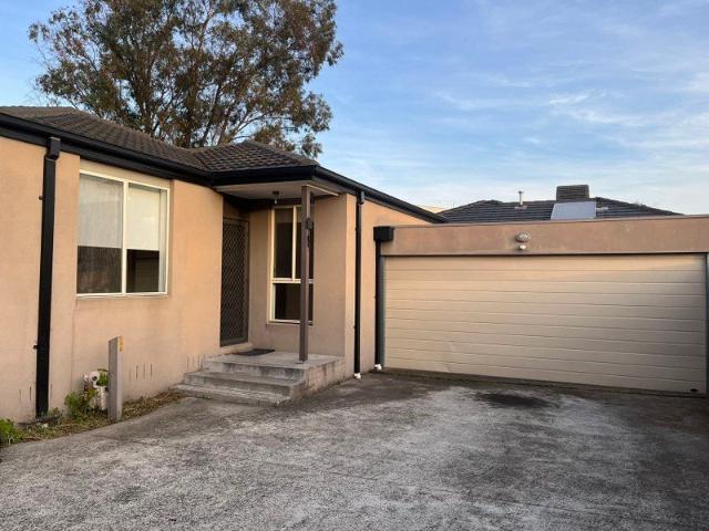 Townhouse for rent in Camerons Creek, Victoria
