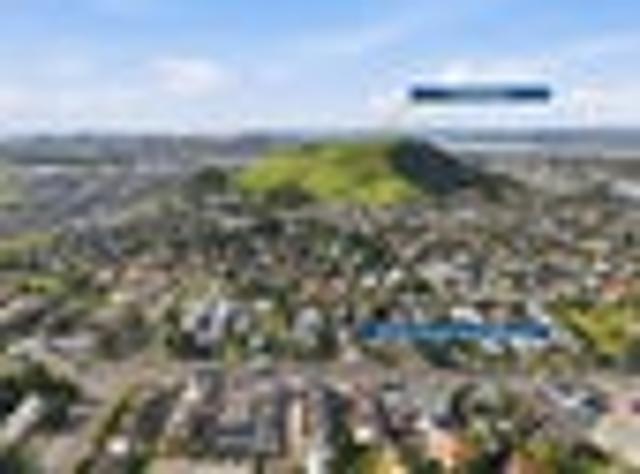 Townhouse for sale in Mount Wellington