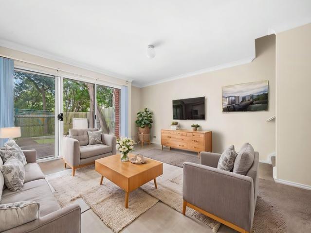 Townhouse for rent in Sydney, New South Wales