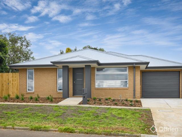 Apartment for sale in Drouin, Victoria