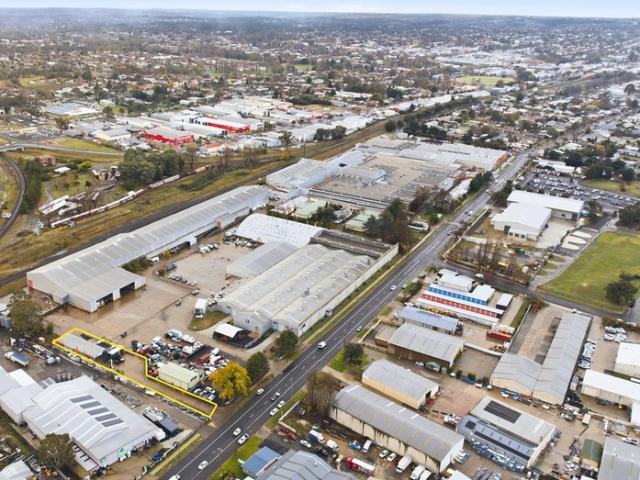 Warehouse for rent in Orange, New South Wales