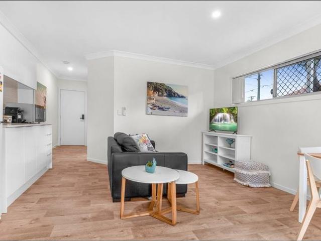 Granny Flat for rent in Toombul, Queensland