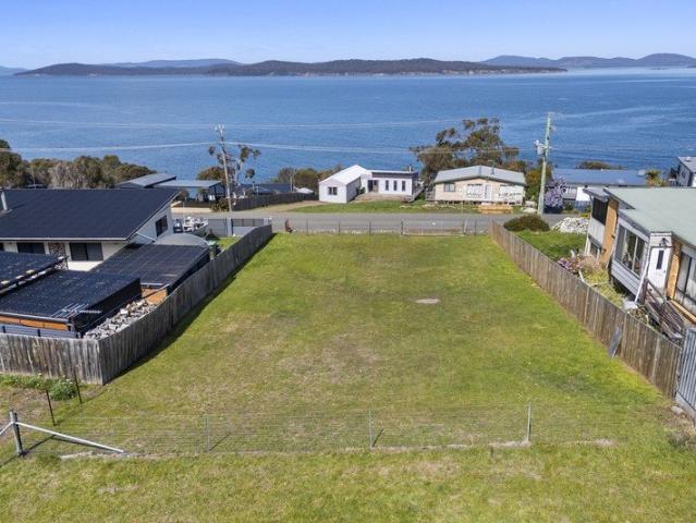 Land for sale in Primrose Sands, Tasmania