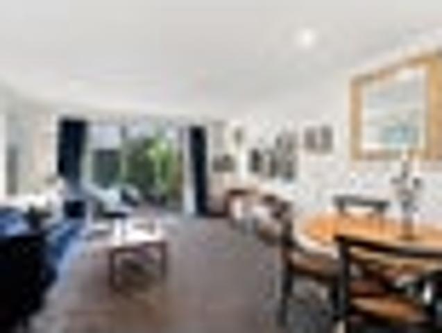 Townhouse for sale in Heathcote, Canterbury