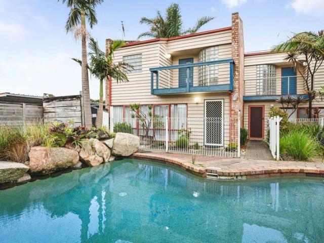 Townhouse for sale in Torquay, Surf Coast Shire