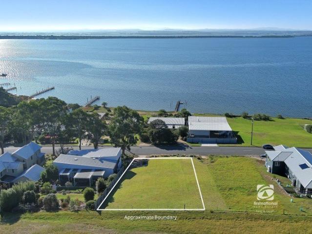 Land for sale in Eagle Point, Victoria