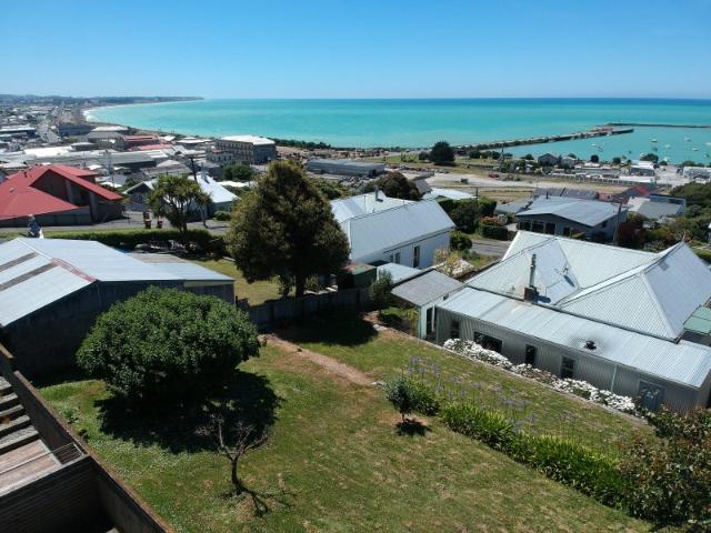 House for sale in Otakou