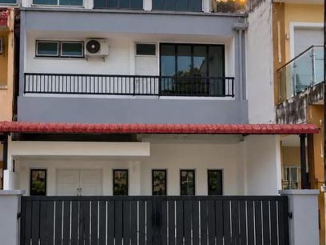 Terraced House for sale in Batu Pahat