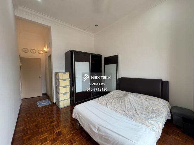 Shop for sale in Johor
