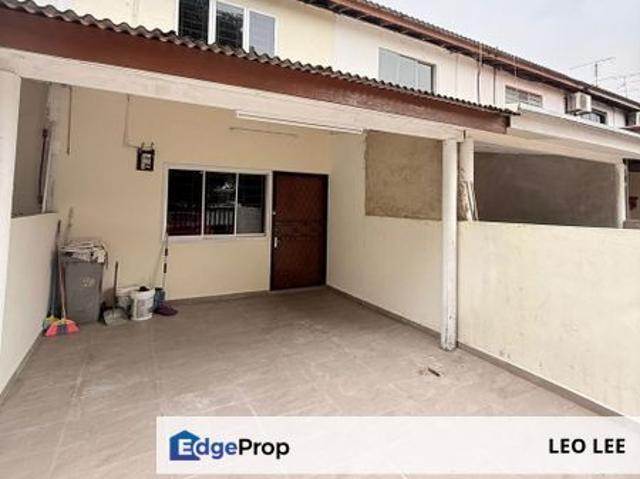 House for sale in Ulu Tiram, Johor