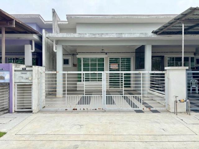 Terraced House for sale in Kluang