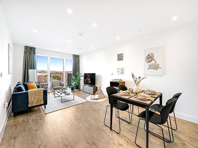Apartment for rent in Colindale, Greater London