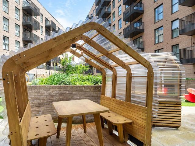 Apartment for rent in Colindale, Greater London