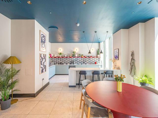 Apartment for rent in Colindale, Greater London