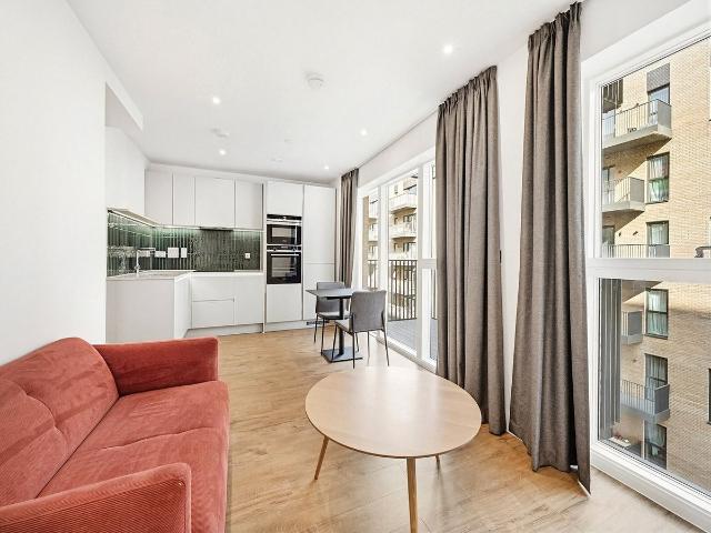 Studio for rent in Colindale, Greater London