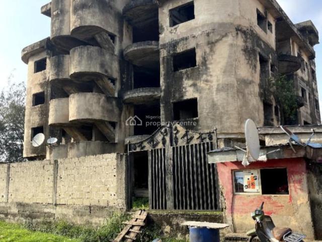 Flat for sale in Surulere , Surulere