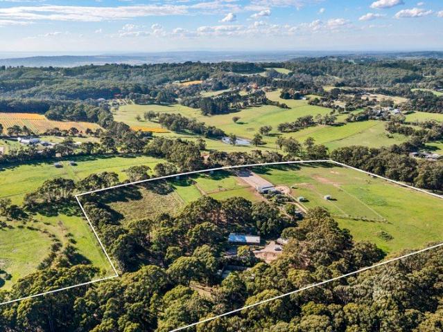 Cottage for sale in Camerons Creek, Victoria