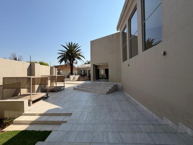 House for rent in Bedfordview, City of Ekurhuleni Metropolitan Municipality