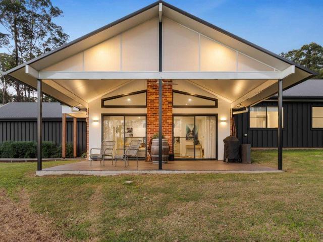 House for sale in Cabarlah, Queensland