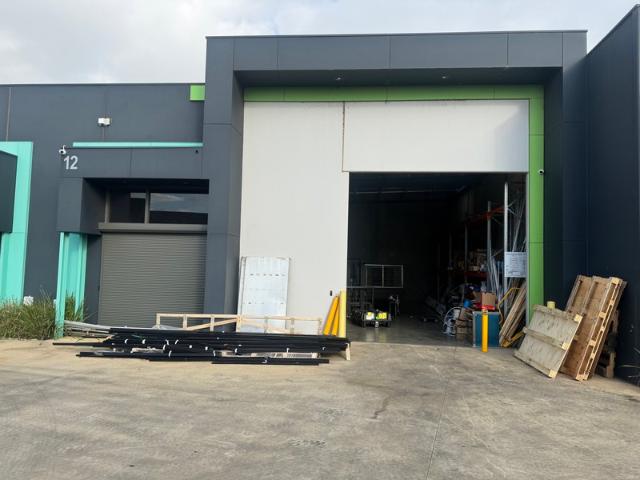 Warehouse for rent in Maddingley, Victoria