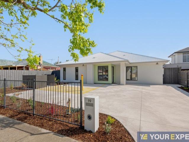 Granny Flat for rent in Camerons Creek, Victoria
