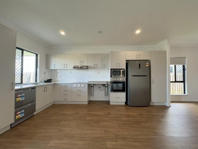House for rent in Rasmussen, Queensland