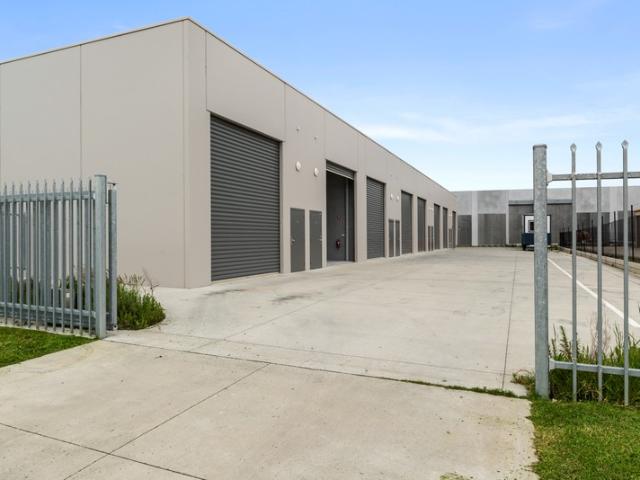 Warehouse for rent in Cowes, Victoria