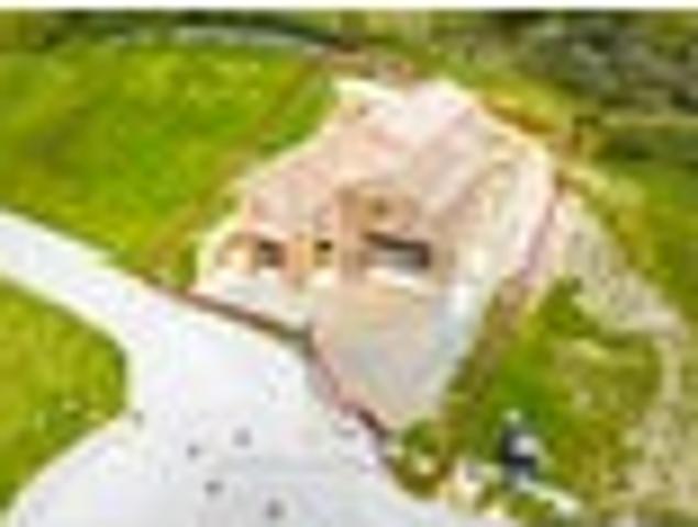 Land for sale in Paremoremo