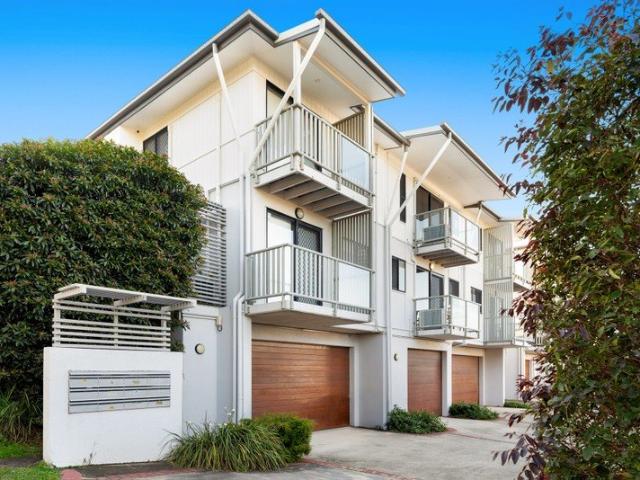 Townhouse for sale in Toombul, Queensland