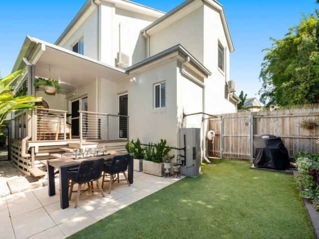 Townhouse for sale in Toombul, Queensland