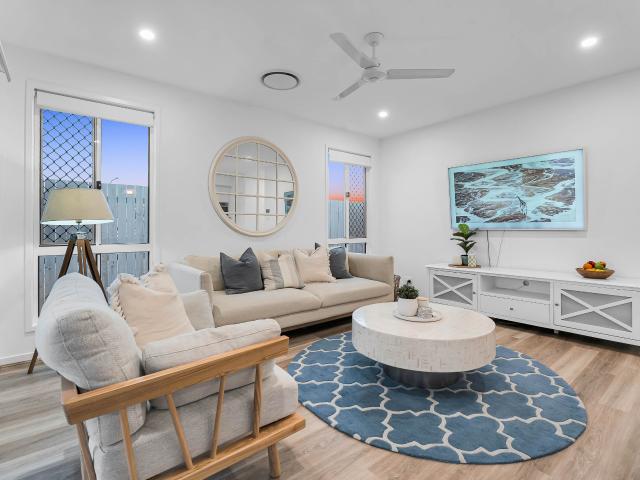 House for sale in Spring Mountain, Greater Brisbane