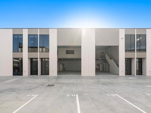 Warehouse for rent in Toombul, Queensland