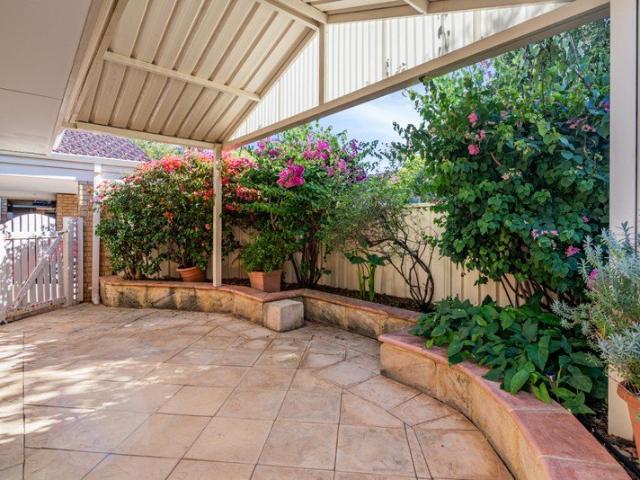 Villa for sale in Palmyra, Western Australia