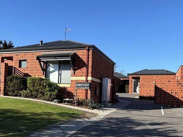 Villa for sale in Coolbellup, Western Australia