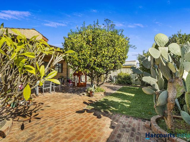 Villa for sale in Stirling, Western Australia