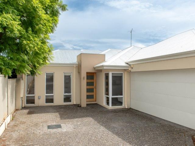 Villa for sale in Stirling, Western Australia