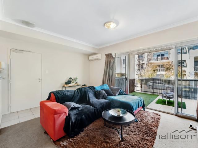 Apartment for sale in Success, Western Australia