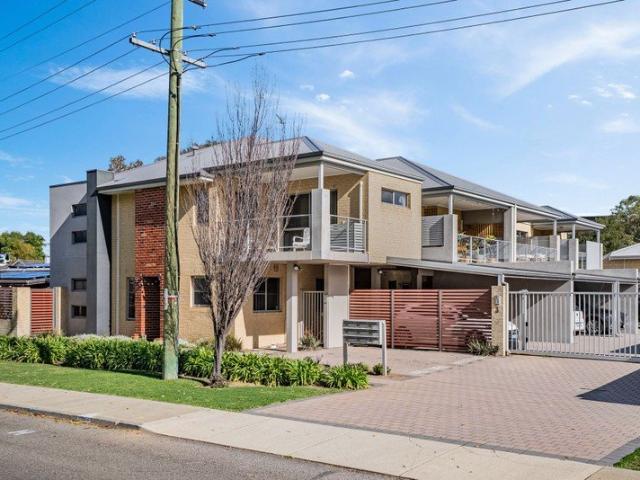 Apartment for sale in Hamilton Hill, Western Australia