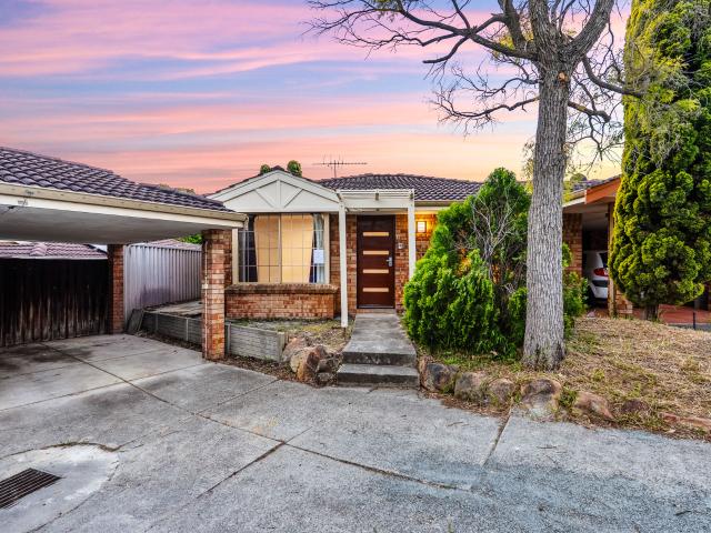Apartment for sale in Rossmoyne, Western Australia