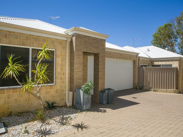 Villa for sale in Stirling, Western Australia