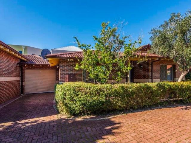 Villa for sale in Tuart Hill, City of Stirling
