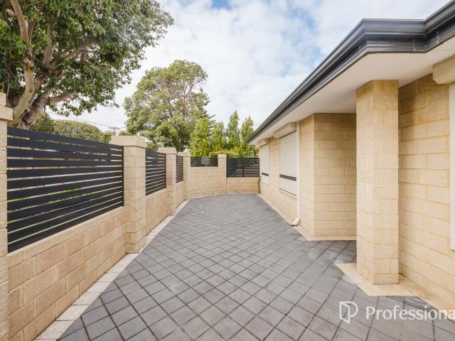 Villa for sale in Stirling, Western Australia