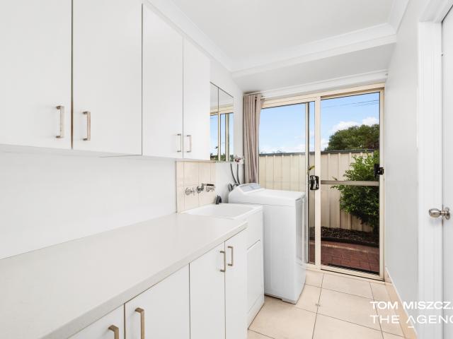 House for sale in Queens Park, Western Australia