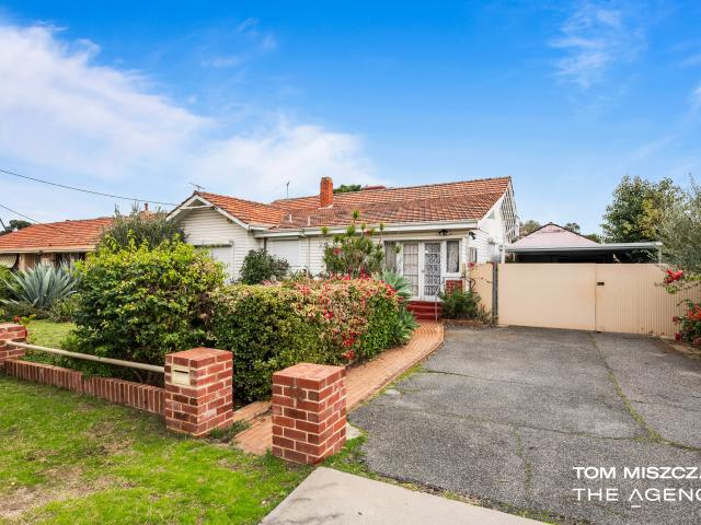 House for sale in Queens Park, City of Canning
