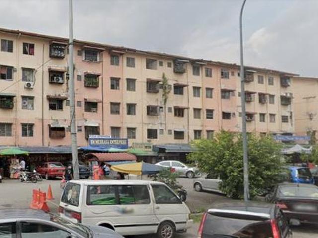 Flat for sale in Petaling, Subang Jaya