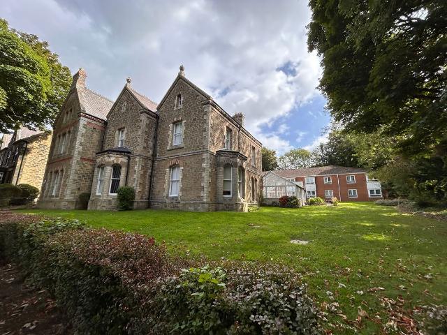 Studio for rent in Low Fell, Tyne And Wear