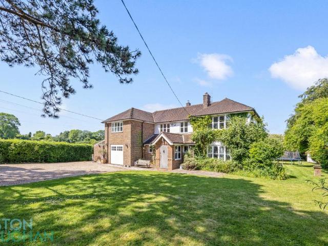 House for rent in Ditchling, Iford