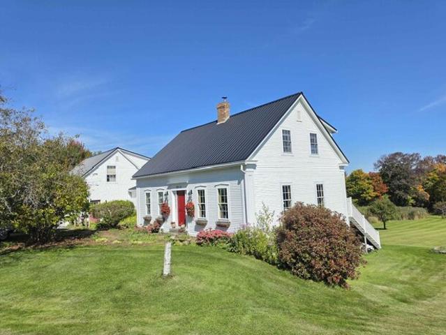 House for sale in Summit, Sutton